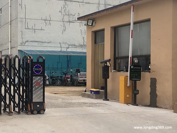廊坊固安縣某單位大門安裝車牌識(shí)別道閘系統(tǒng)